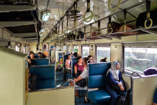 13-08_Ayutthaya_train-3rd-class